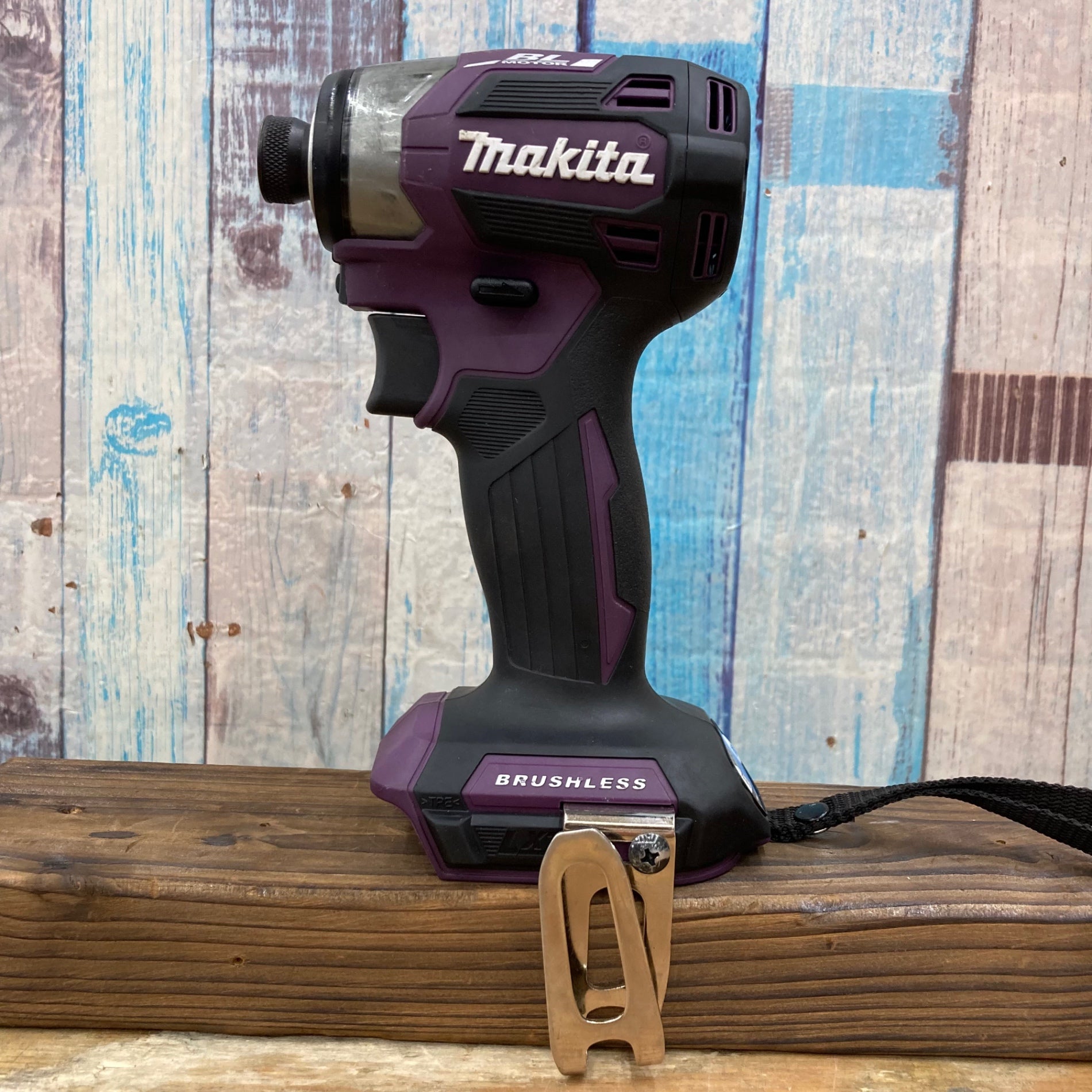 ☆マキタ(makita) 18Vコードレスインパクトドライバー TD173DGXAP【柏