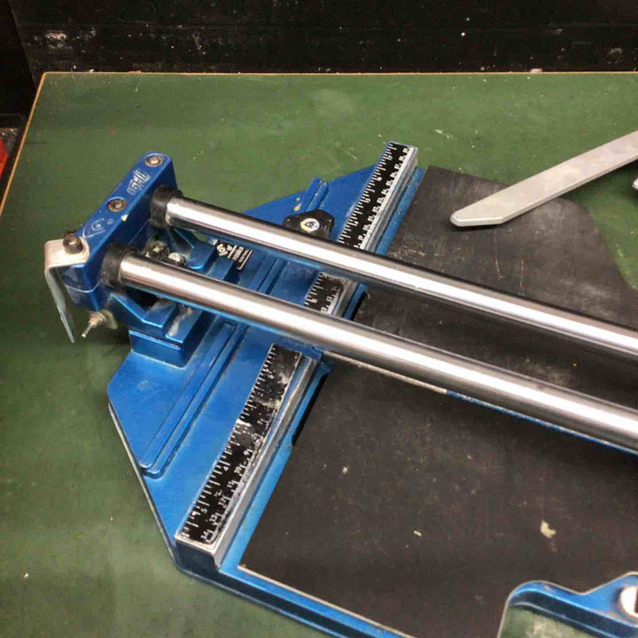 石井超硬 タフエースクリンカー切断機 660 JWS-660TCLA　レーザー付くがズレあり　現状販売【戸田店】