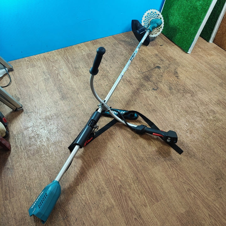 【店頭受取り限定】◇マキタ(makita) コードレス草刈機 MUR190UDZ【岩槻店】