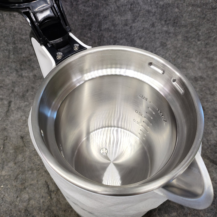 マキタ(makita) コードレスケトル KT360DZW【川崎店】