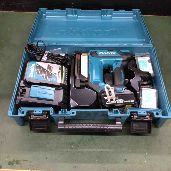 ★マキタ(makita) コードレスピンネイラ PT353DRG【戸田店】