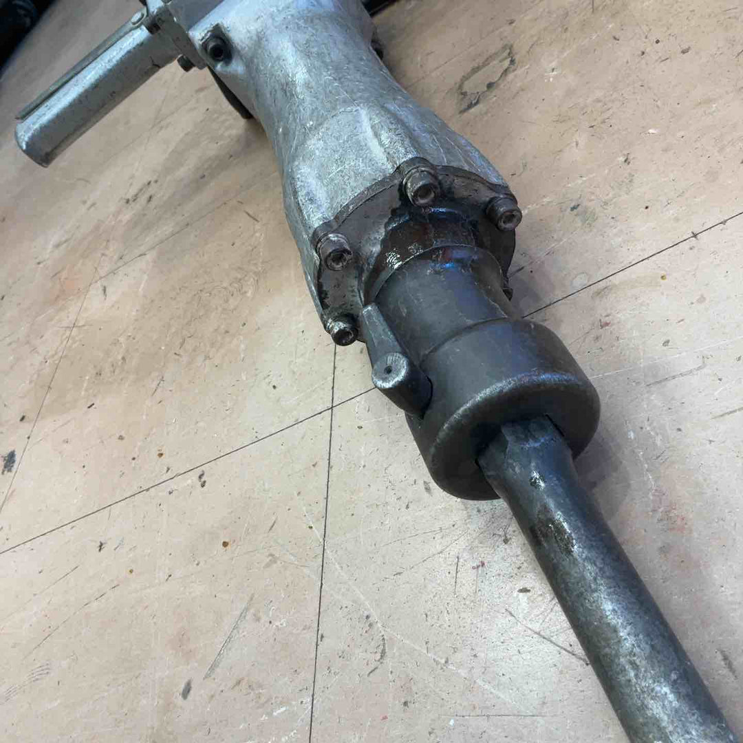 【店頭受取り限定】★マキタ(makita) 電動ハンマ 8600S【草加店】