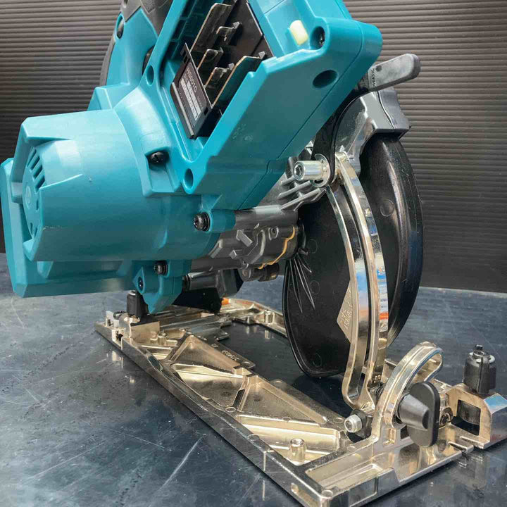 ★マキタ(makita) コードレス丸のこ HS001GZ【川越店】