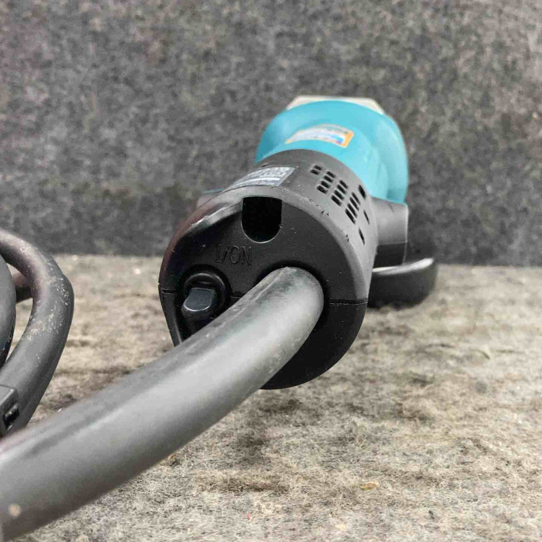 ☆マキタ(makita) 100mmディスクグラインダ 9533B【鴻巣店】