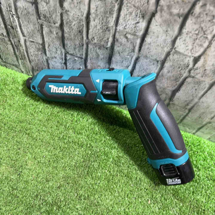 ★マキタ(makita) 7.2V コードレスペンインパクトドライバー TD022DSHX 動作確認済み【川口店】