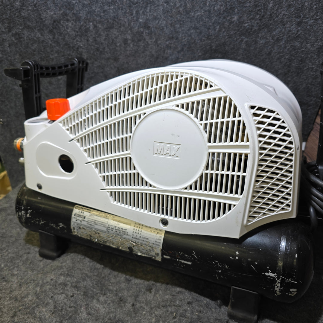 【中古品・限定色！】マックス(MAX) 高圧エアコンプレッサー AK-HH1270E2 クールホワイト 充填時間：4分56秒【桶川店】