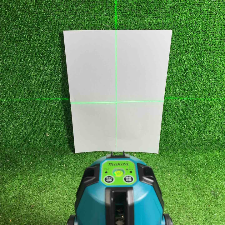 【美品】 マキタ (makita) 高輝度コードレスグリーンレーザー墨出し器 SK40GD 【藤沢店】
