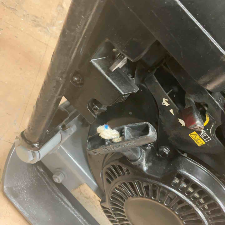 【店頭受取り限定】◇明和製作所(メイワ/MEIWA) プレートコンパクター KP60【八潮店】