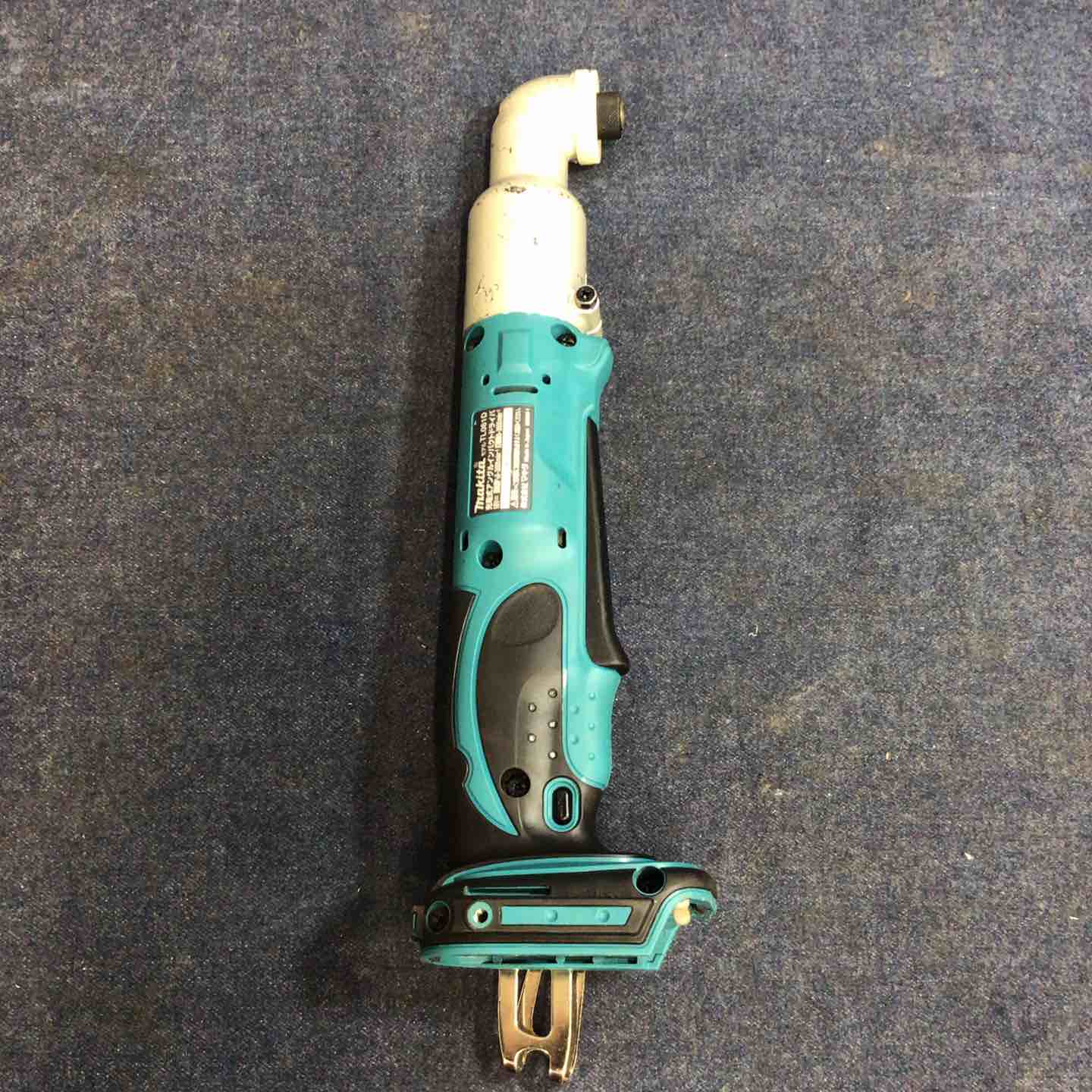 ☆マキタ(makita) 充電式アングルインパクトドライバ 18V TL061DZ