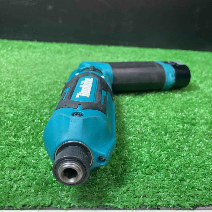 ★マキタ(makita) コードレスペンインパクトドライバー TD022DSHX【岩槻店】