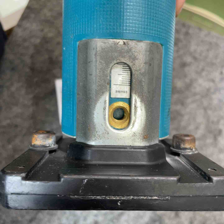 マキタ(makita) トリマ チャック孔径6mm 3705【桶川店】