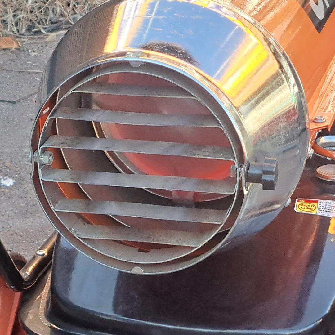 【店頭受取り限定】ナカトミ スポットヒーター KH 125 ジェットヒーター 100V 50/60Hz 熱出力：32kw 燃焼持続時間：約9時間 30Lタンク【岩槻店】