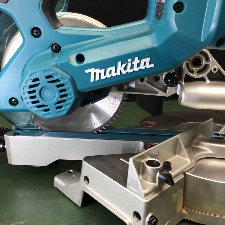 ★マキタ(makita) コードレススライドマルノコ LS714DZ【戸田店】