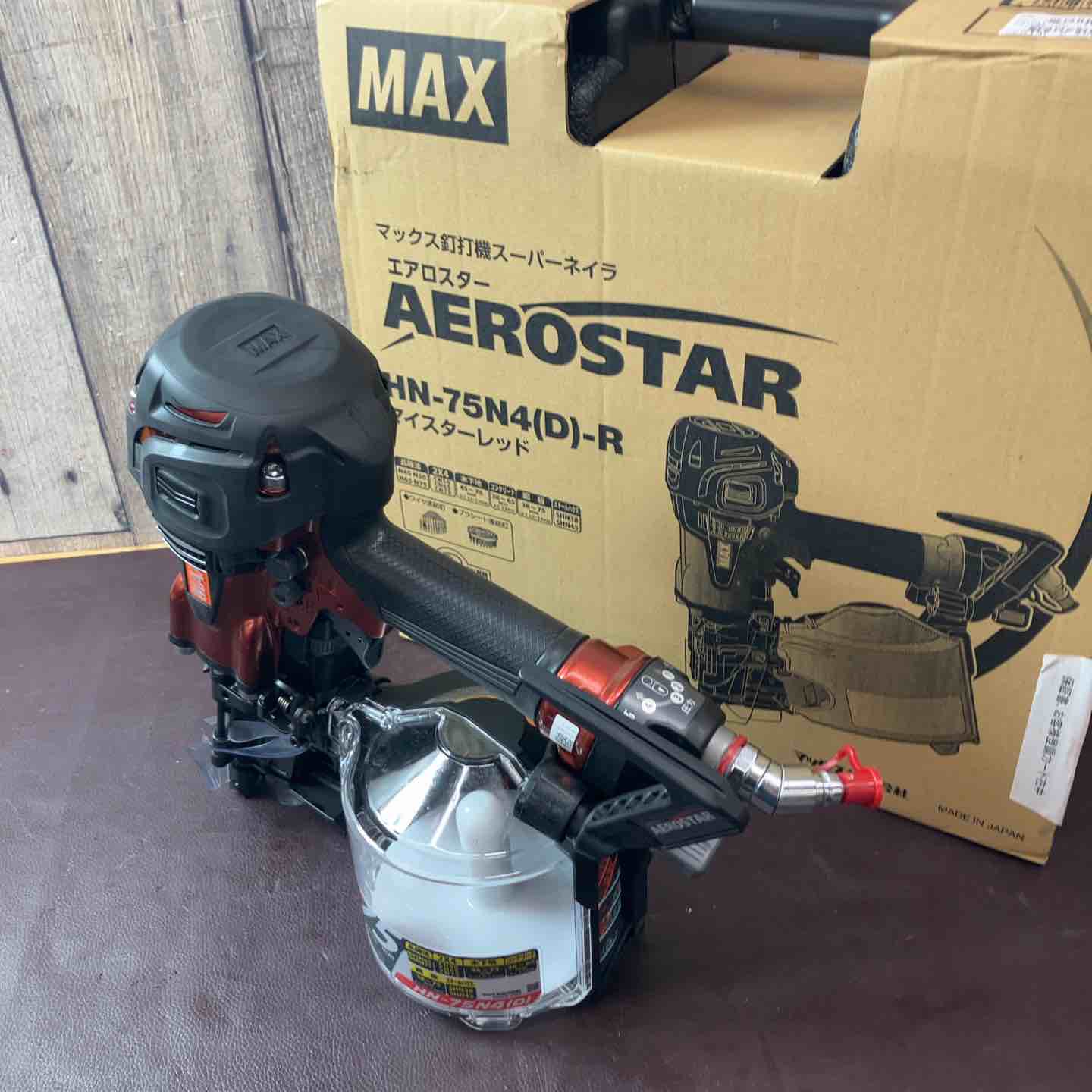 未使用(店頭展示品)】☆マックス(MAX) 高圧エア釘打ち機 HN-75N4(D)-R
