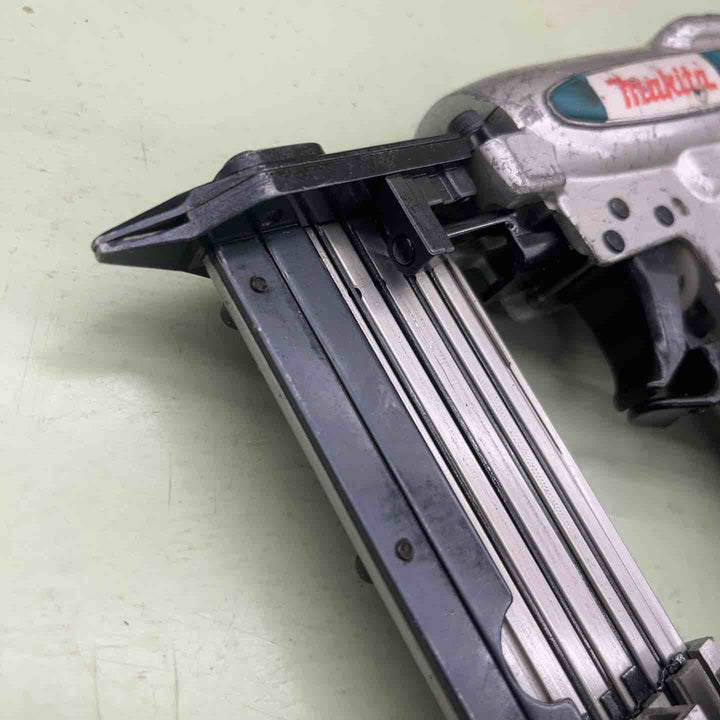 ★マキタ(makita) 常圧ピンネイラ AF351【越谷店】