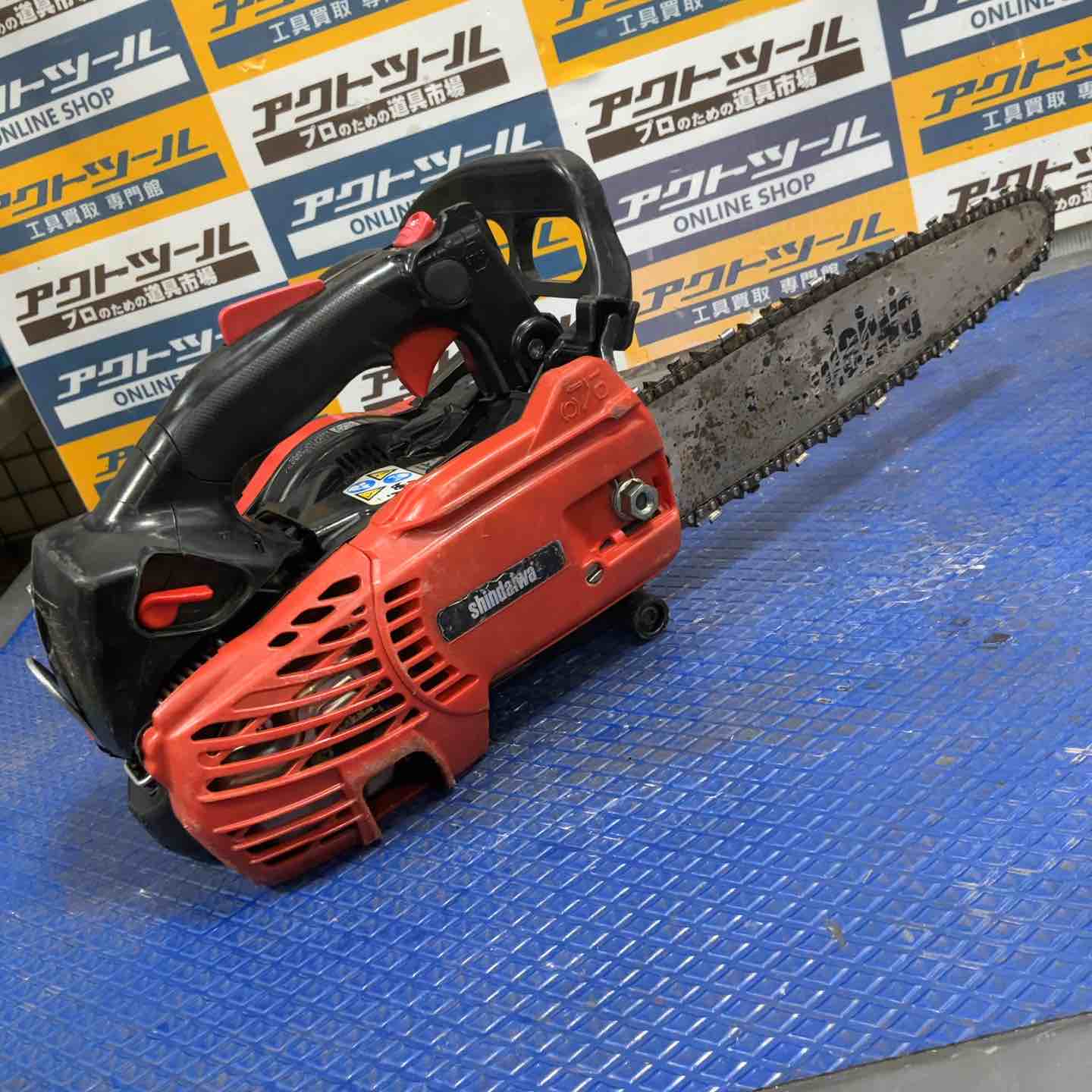 新ダイワ E2125TS チェーンソー【リライズ野田愛宕店】【店頭取引限定】【中古】【管理番号：ITWG3A0PF4VA】 229e42225f4d1156a6659fa84fd6e0