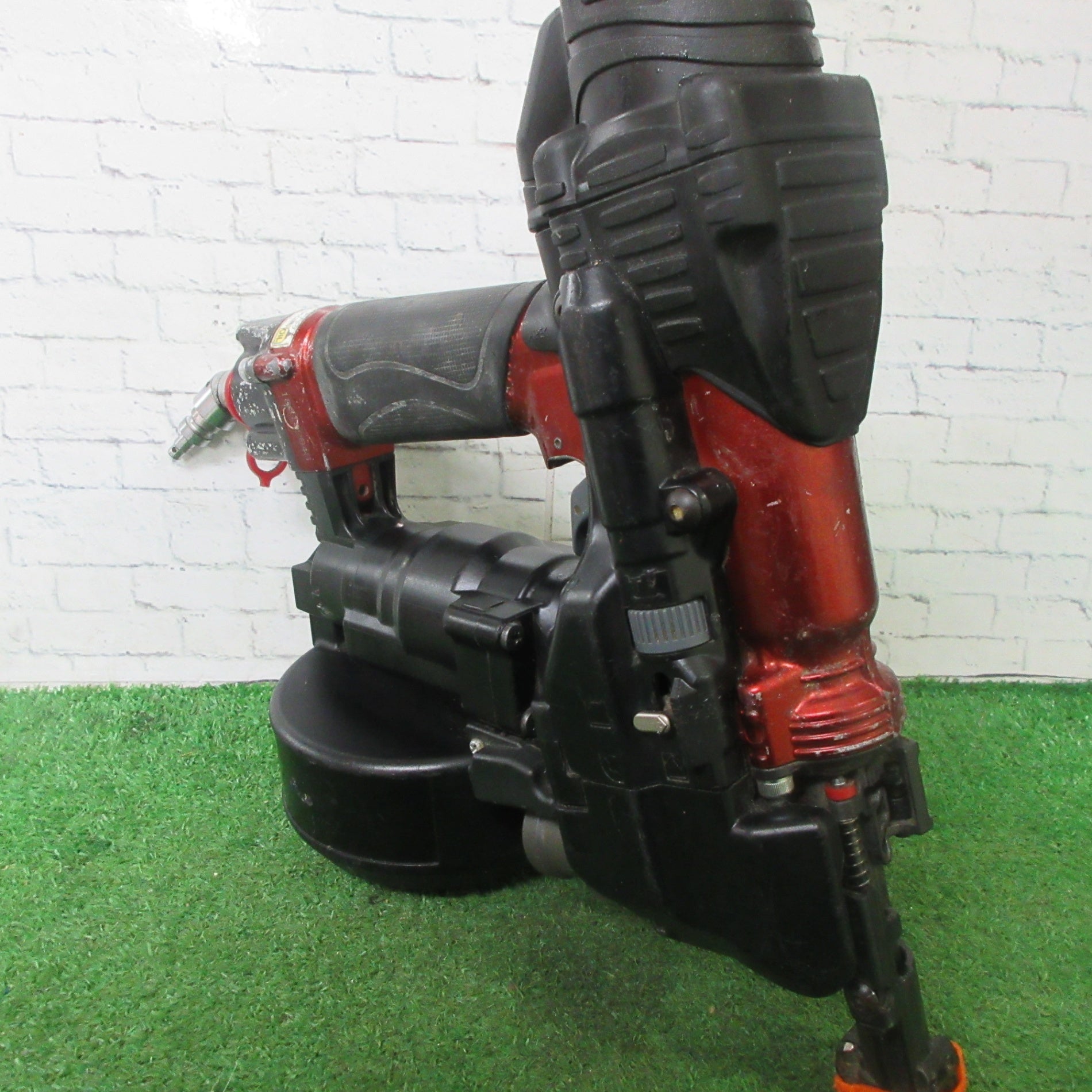 ★マックス(MAX) 高圧エアネジ打ち機 HV-R41G4-R【町田店】 ☆マックス(MAX) 高圧エアネジ打ち機 HV-R41G4-R【町田店