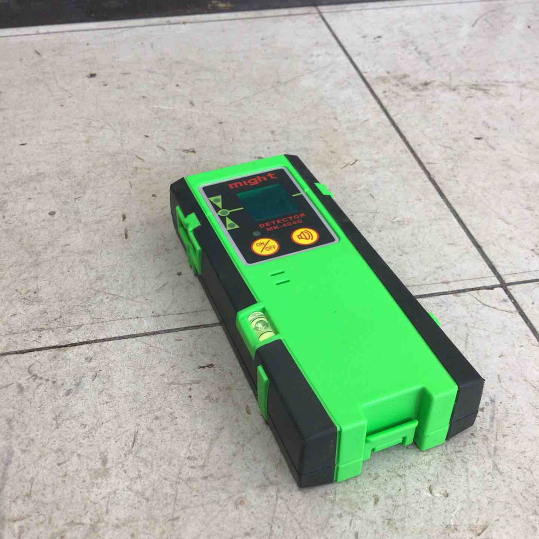 【中古品】 マイト工業/might グリーンレーザー墨出し器 MLS-444GP-R (受光器付き) 【鴻巣店】