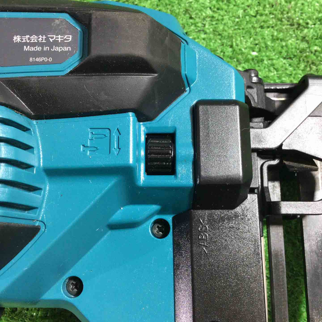 ★マキタ(makita) コードレスフロアタッカ ST003GZ【川口店】