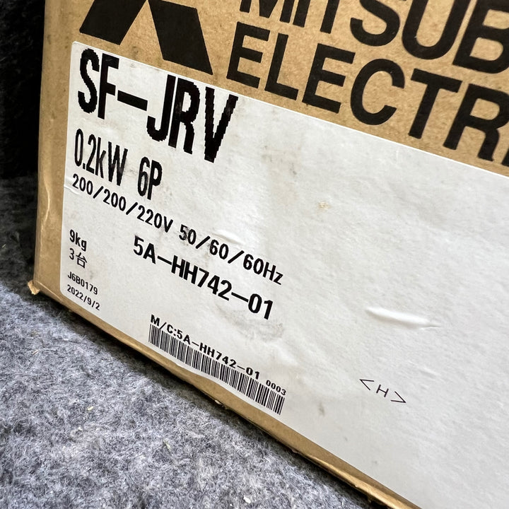 三菱 SF-JRV 全閉外扇形立形モーター 200V 0.4KW【桶川店】