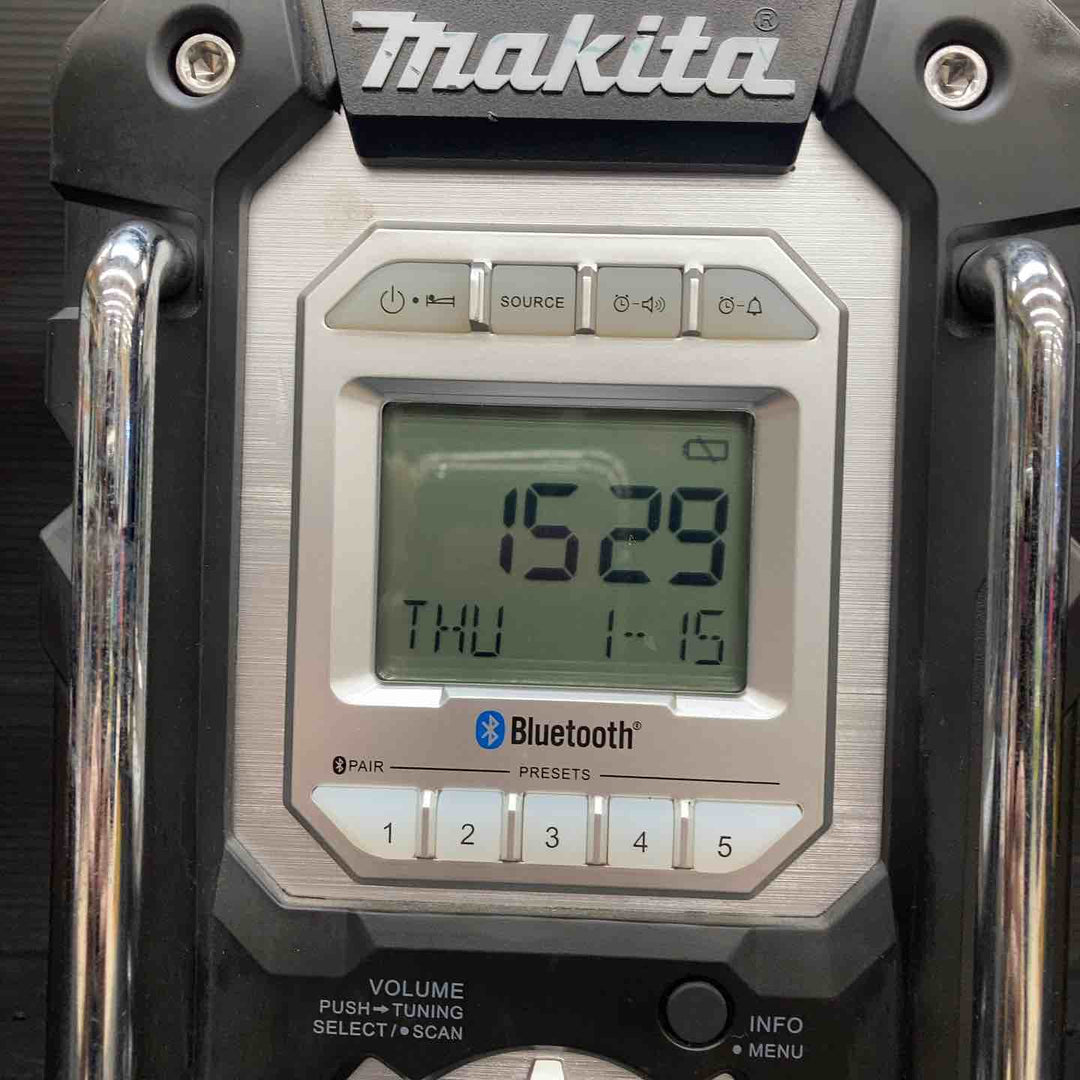 ★マキタ(makita) コードレスラジオ MR108B【川越店】
