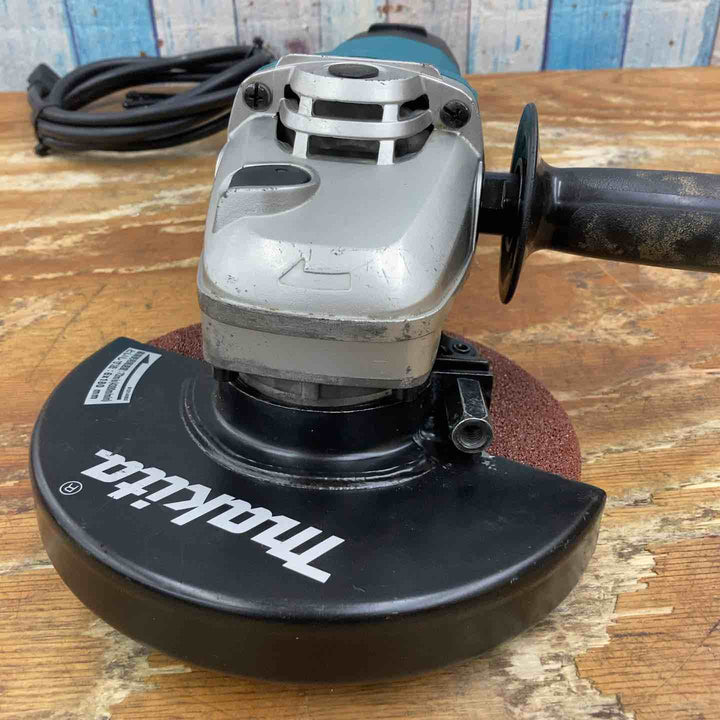 ☆マキタ(makita) 180mm電子ディスクグラインダ GA7011C【柏店】