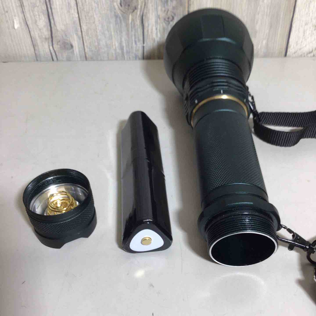 【シリ不明】ジェントス 充電式LEDフラッシュライト GENTOS UT-618R  充電器欠品 ライト 【戸田店】