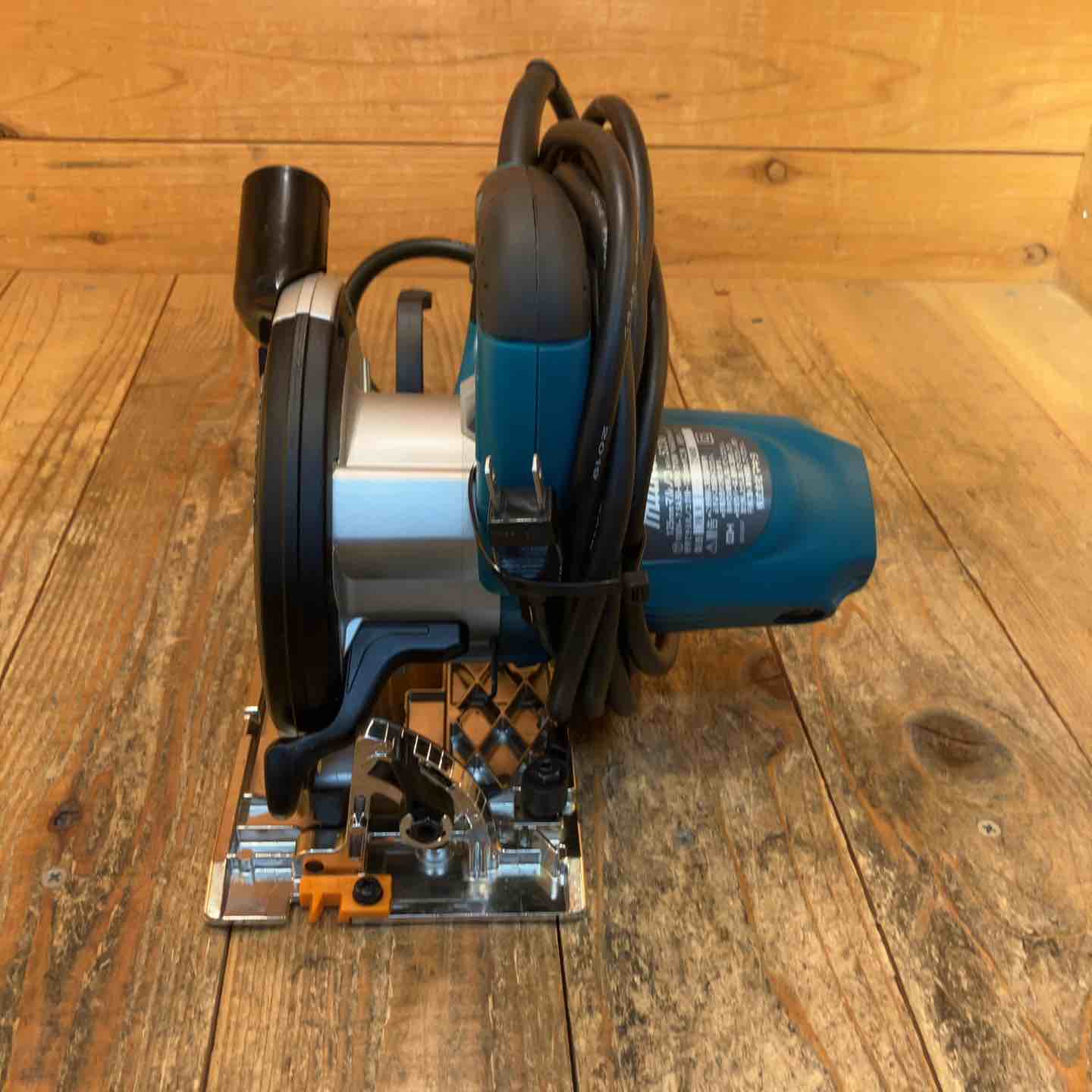 マキタ makita 5230 125mm マルノコ【野田愛宕店】【店頭取引限定】【中古】ITQHH5UPOGES マキタ makita 5230 125mm マルノコ【野田愛宕店】【店頭取引限定