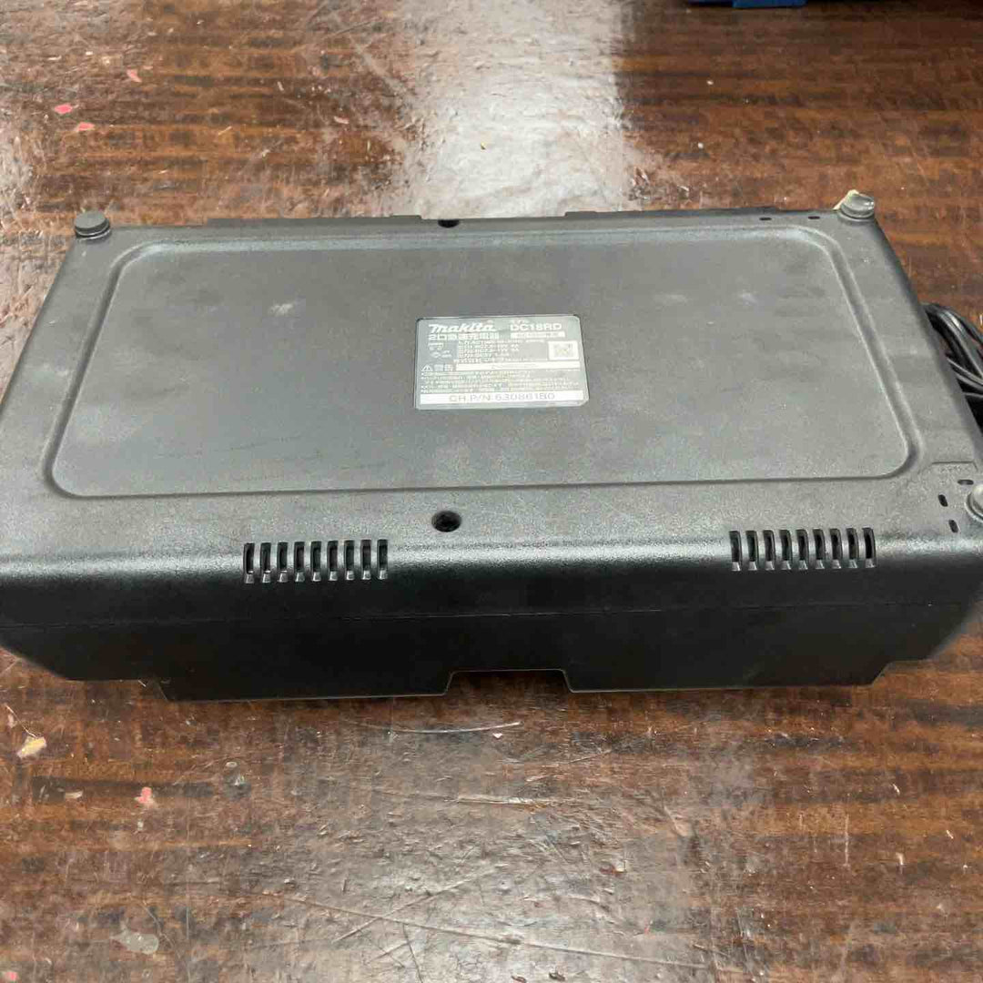 ★マキタ(makita) 2口急速充電器 DC18RD【川崎店】