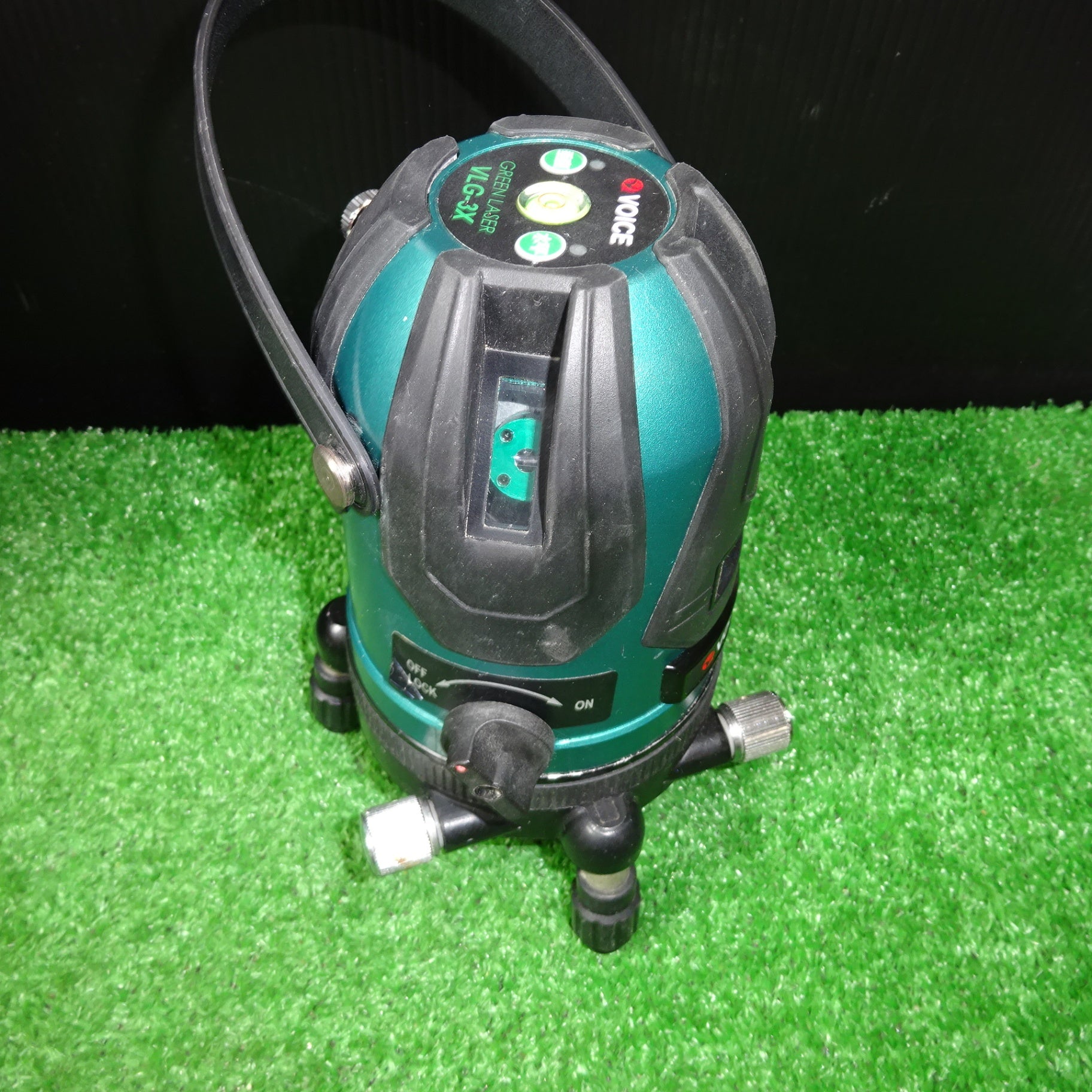 〇VOICE グリーンレーザー墨出し器 VLG-3X【岩槻店】 – アクトツール