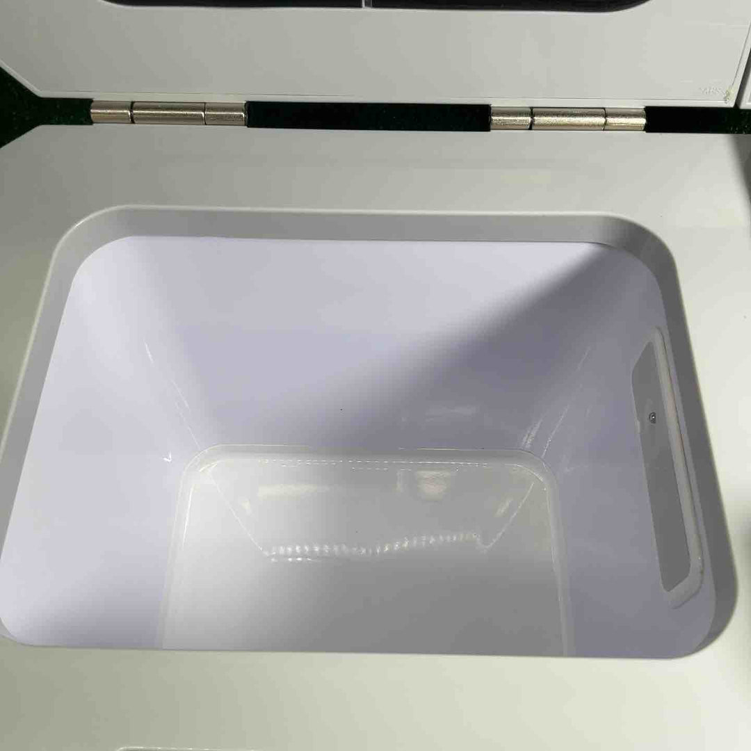 【美品】 マキタ(makita) コードレス冷温庫 CW003GZO 【藤沢店】