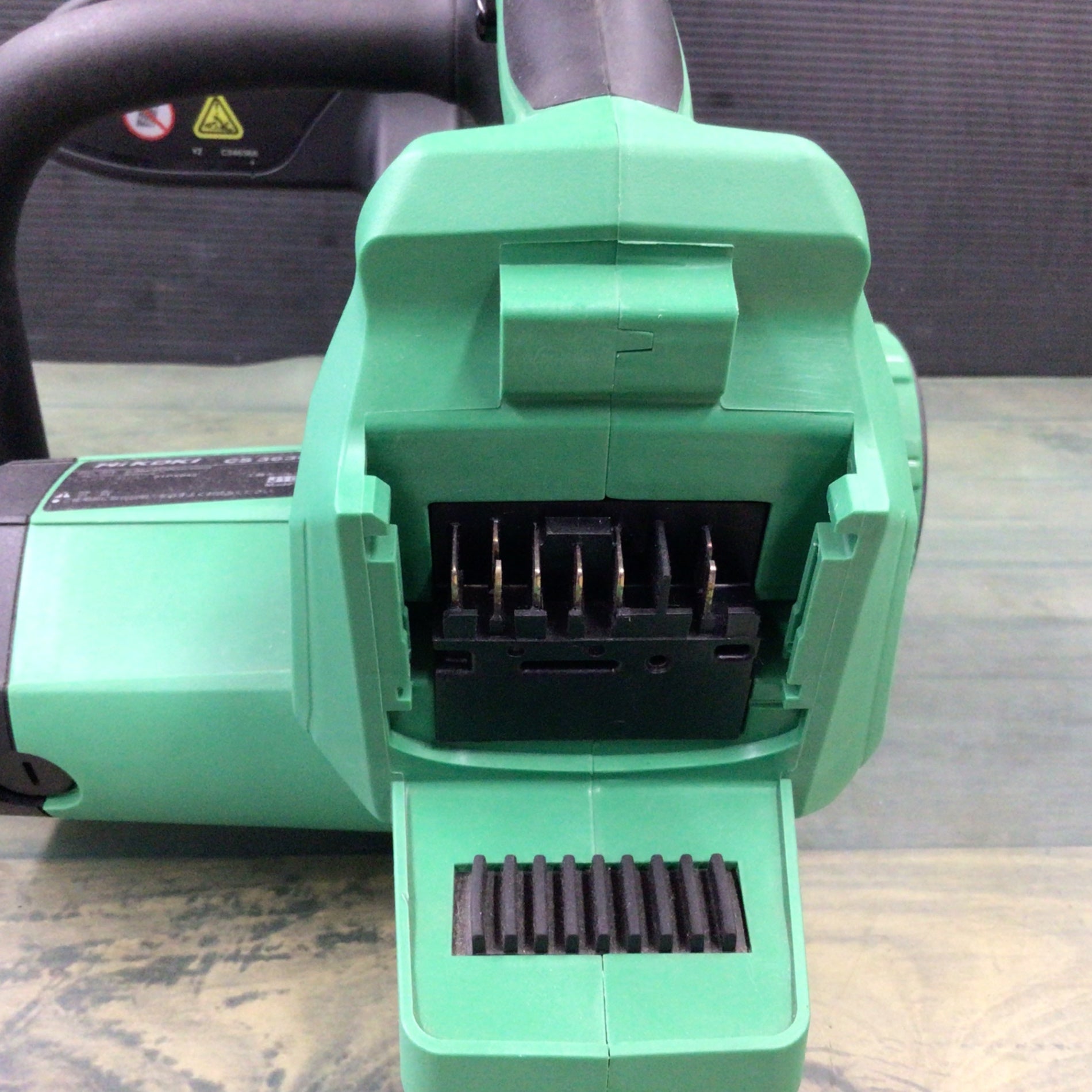 ハイコーキ(HIKOKI ※旧:日立工機) コードレスチェンソー CS3630DA(NN