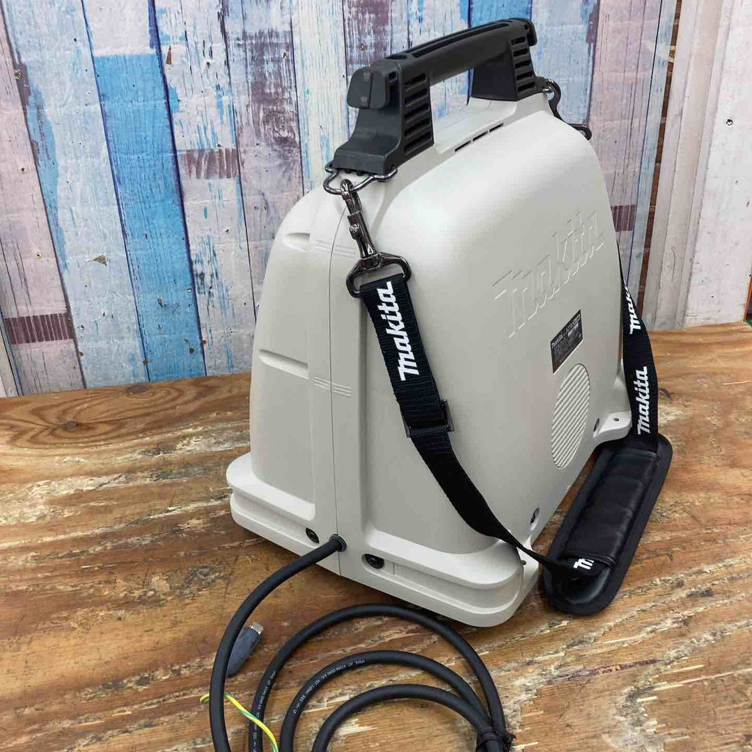 ★マキタ(makita) エアコンプレッサー AC700【柏店】