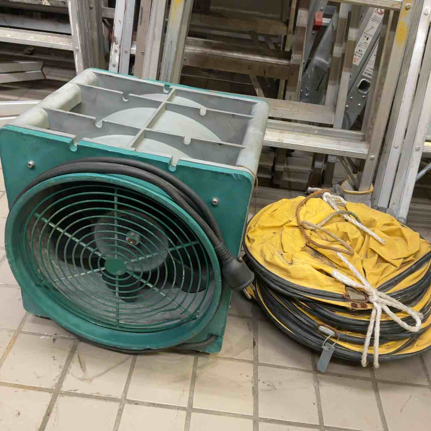 ○ウインドコア(WindCore) 24Vバッテリー・ファンセット WZ4650 空調