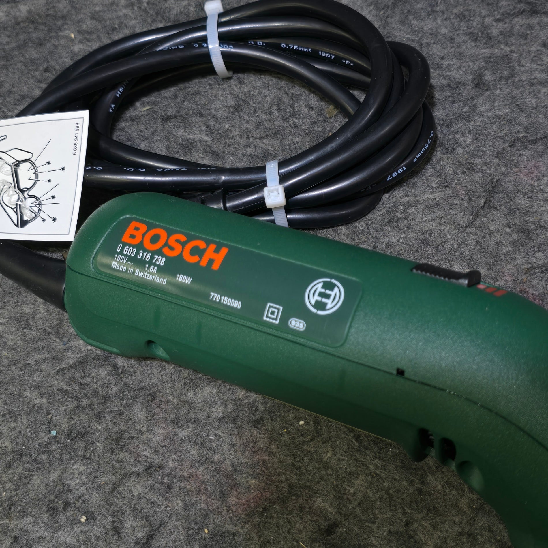 ボッシュ PSE180E スクレーパー【船橋馬込店】【店頭取引限定】【中古】IT9IB4NI7926 ボッシュ BOSCH 電動スクレーパー PSE180Eの中古 中古C傷汚れあり