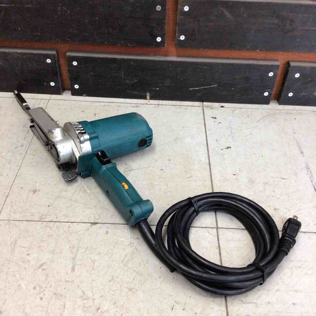 【現状品】 マキタ/makita ベルトサンダー 9032 【鴻巣店】