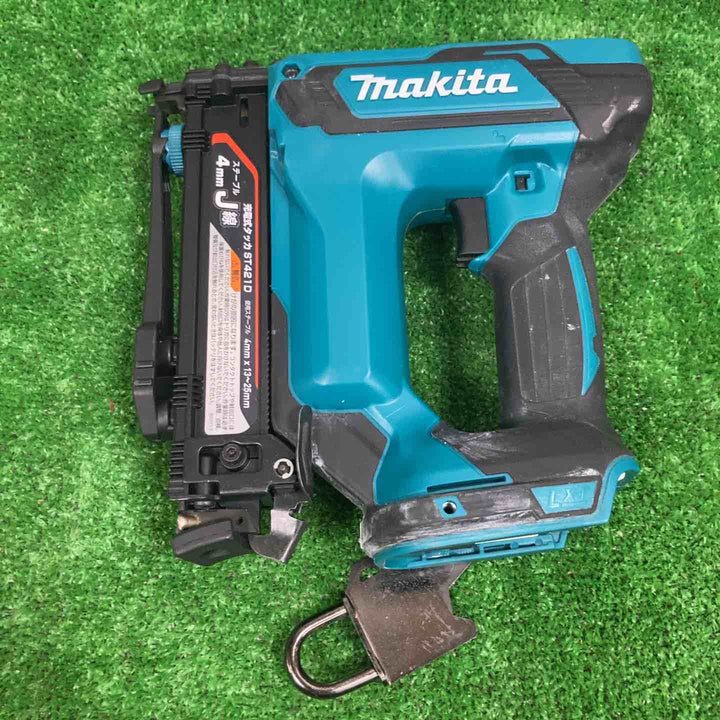 ★マキタ(makita) コードレスタッカー ST421DZK【草加店】