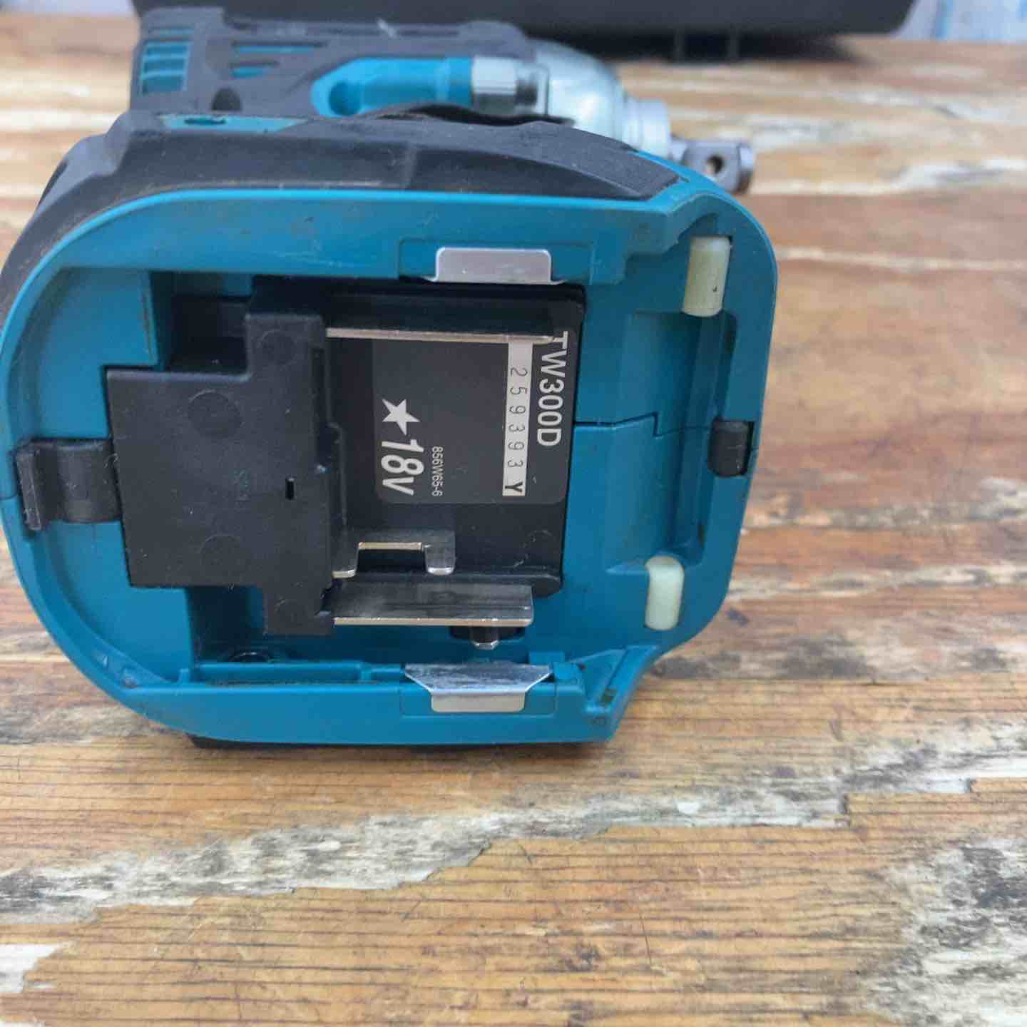 ☆マキタ(makita) コードレスインパクトレンチ TW300DRGX【柏店