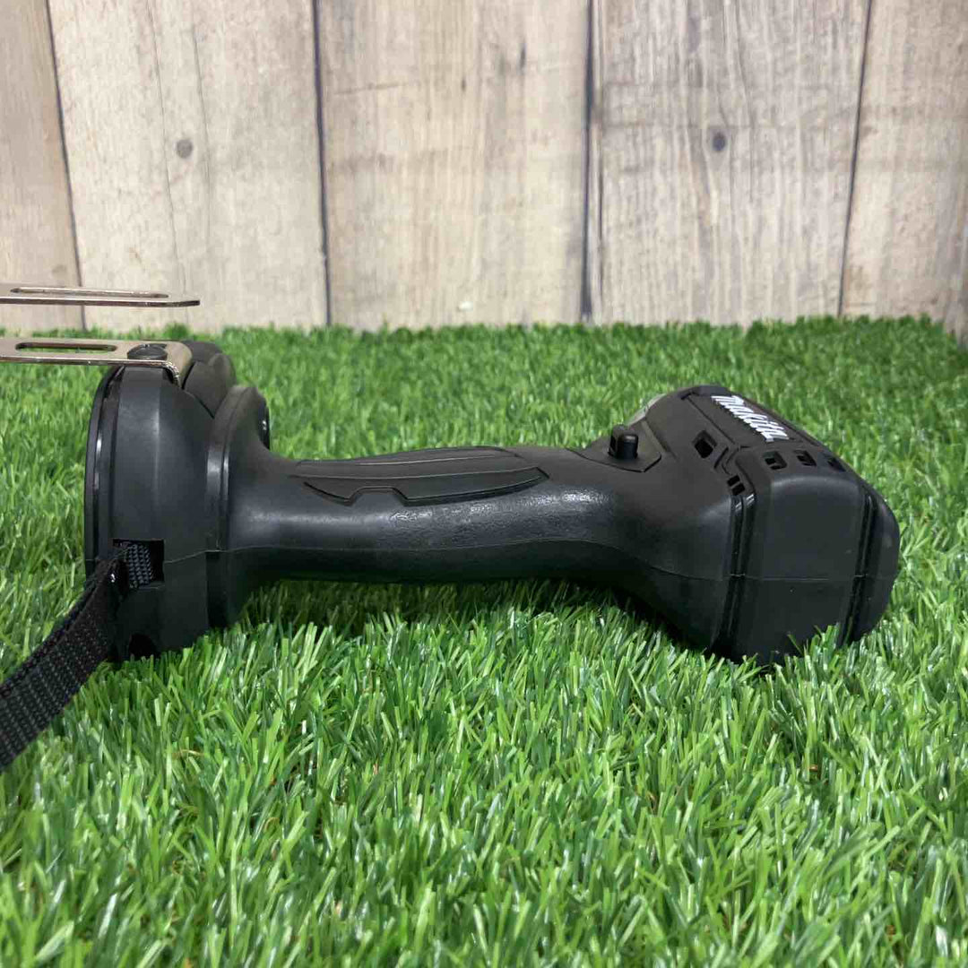 ★マキタ(makita)14.4V コードレスインパクトドライバー TD136DRFXB 付属バッテリにダメージ有【戸田店】