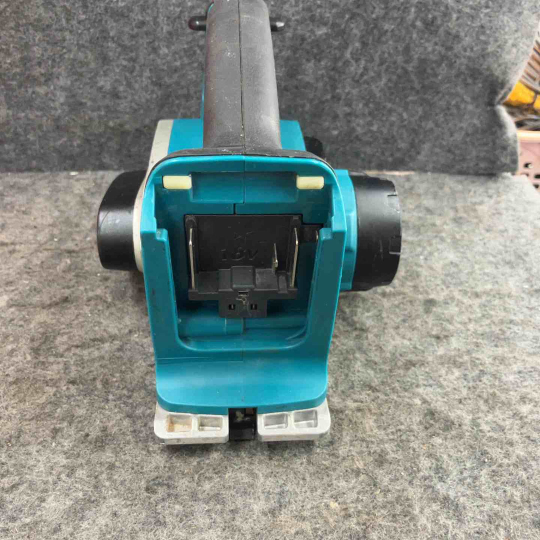 ★マキタ(makita) コードレスカンナ KP180DZ【鴻巣店】