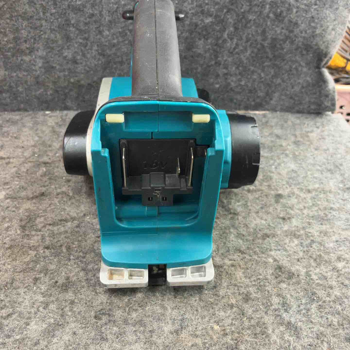 ★マキタ(makita) コードレスカンナ KP180DZ【鴻巣店】