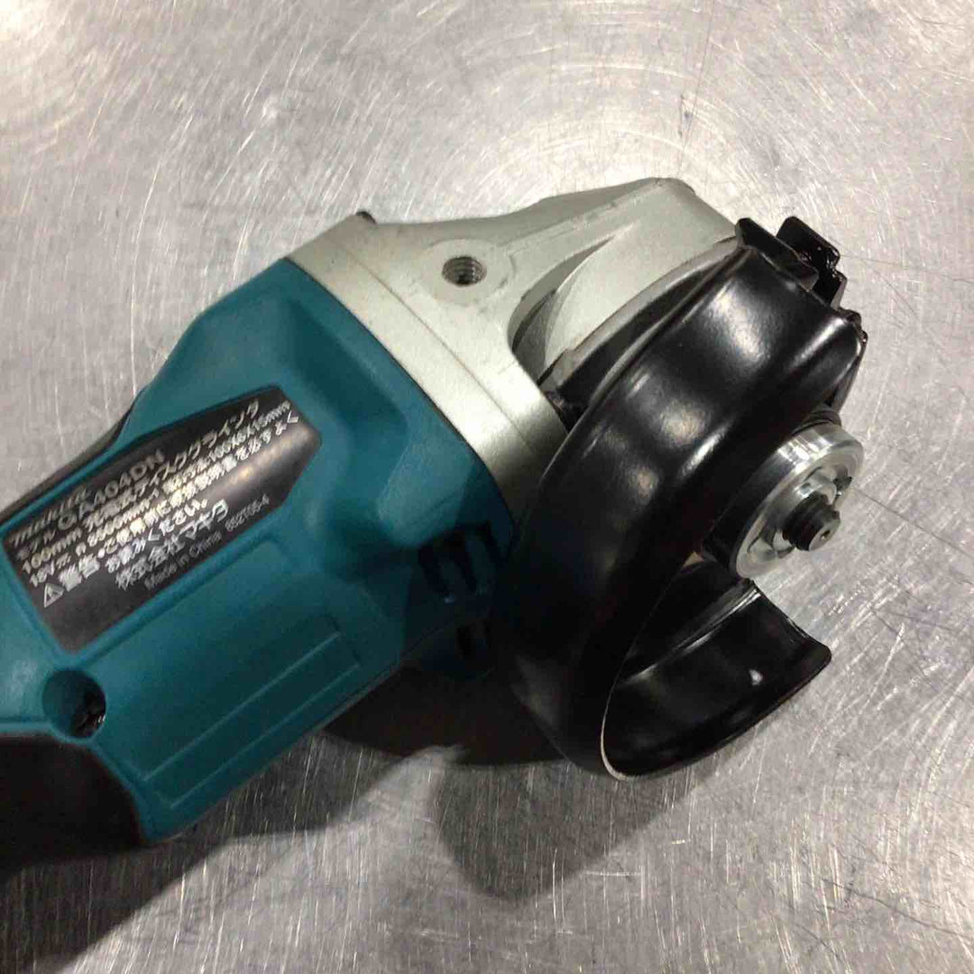 ☆マキタ(makita) 100mmコードレスディスクグラインダ GA404DZN (GA404DN)【川口店】