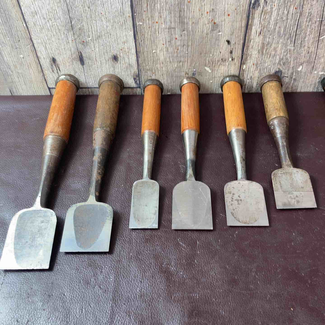 【中古品】鑿(のみ) 正兼2本・助正2本・岩崎・光国・石流・廣貞・勝國3本・幸四郎・守光・久五郎・利信・菊貞など 計21本【東大和店】