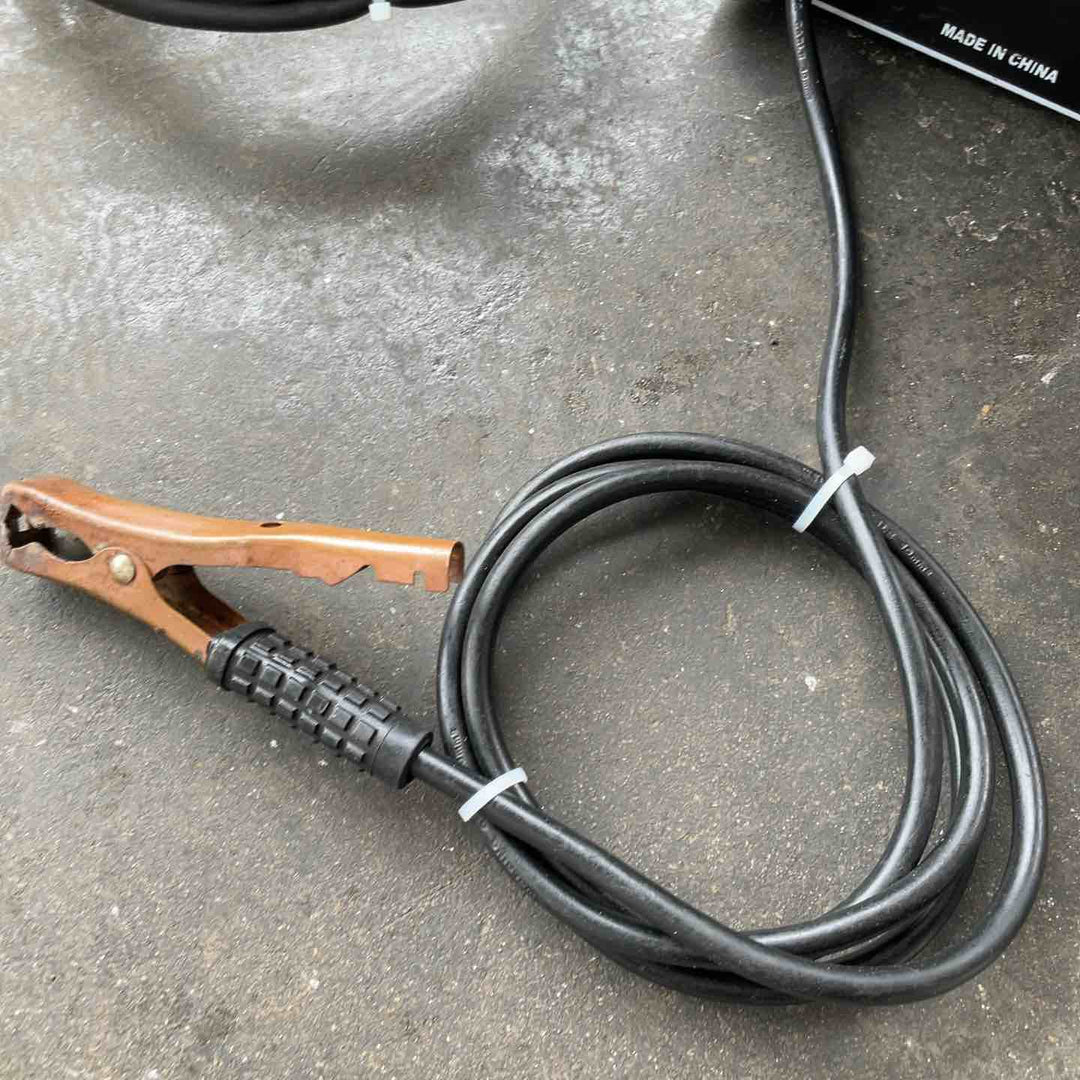 アストロプロダクツ(ASTRO PRODUCTS) 100V 半自動溶接機 MIG-100【桶川店】