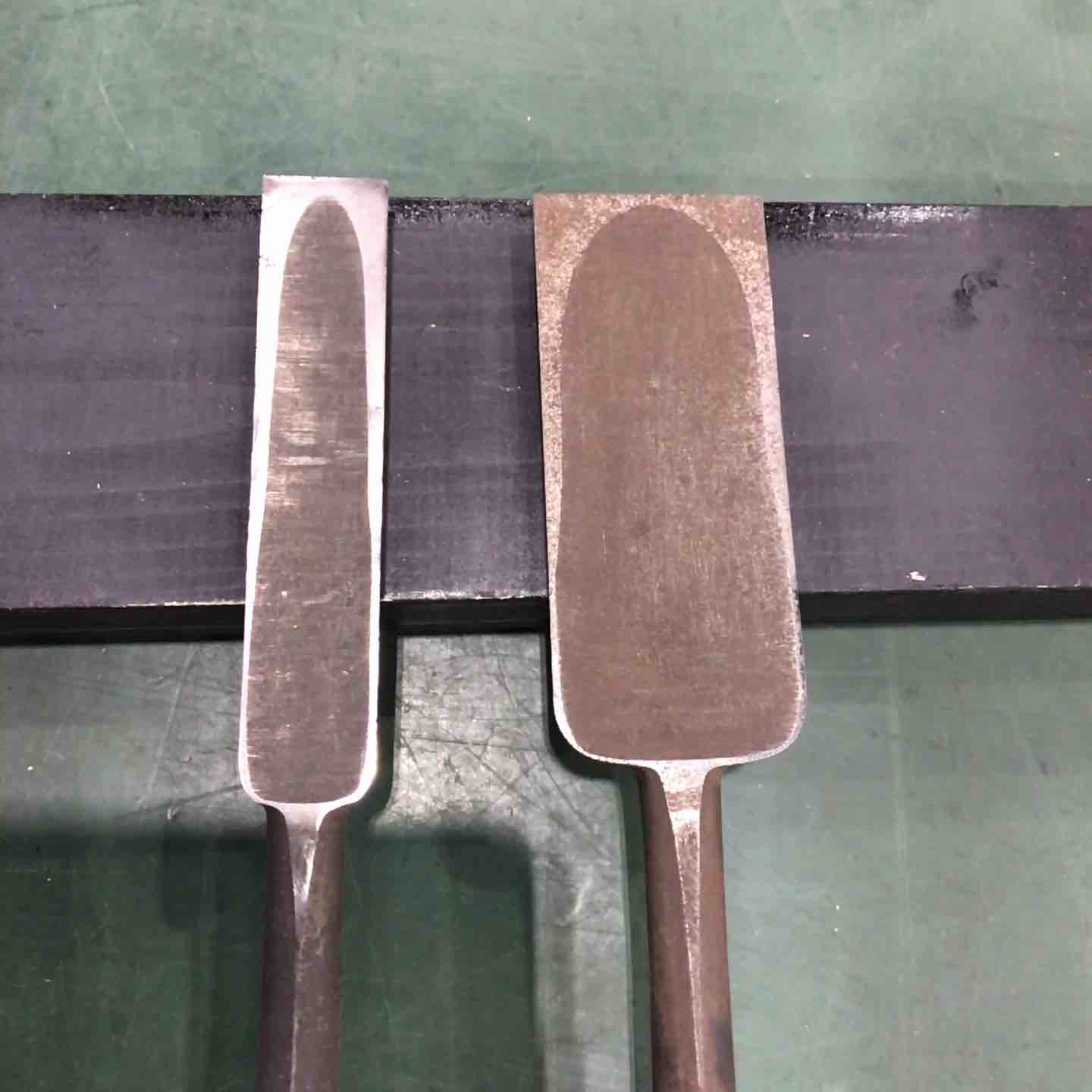 義隆 突き鑿 2本組 25mm 48mm 【川口店】 – アクトツールオンライン