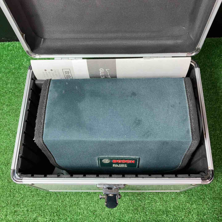 ◇ボッシュ(BOSCH) 水平/垂直ラインレーザー墨出し器 GLL3-80P【岩槻店】