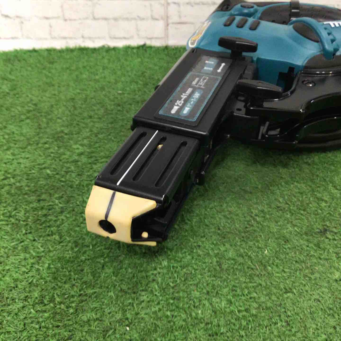 マキタ オートパックスクリュードライバー 6840 中古 動作OK 中古 マキタ makita オートパックスクリュードライバ 6840 新でん : 新