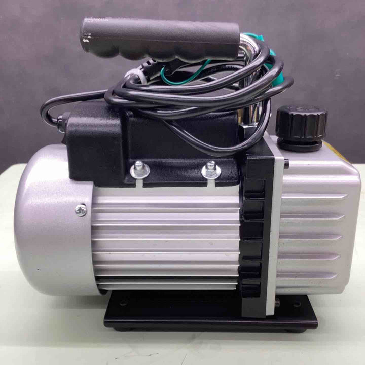 真空ポンプ A68N05【越谷店】