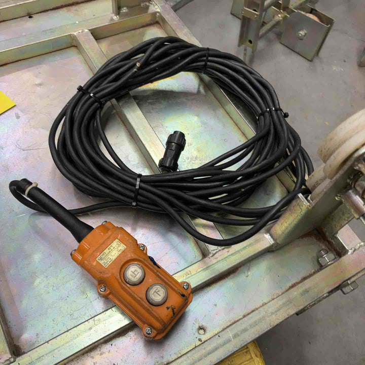 【店頭受取り限定】ミツヤ 瓦揚げ機 MP-9w2　はしご、荷揚台車、屋根用ハシゴ リモコン2個付き【川口店】