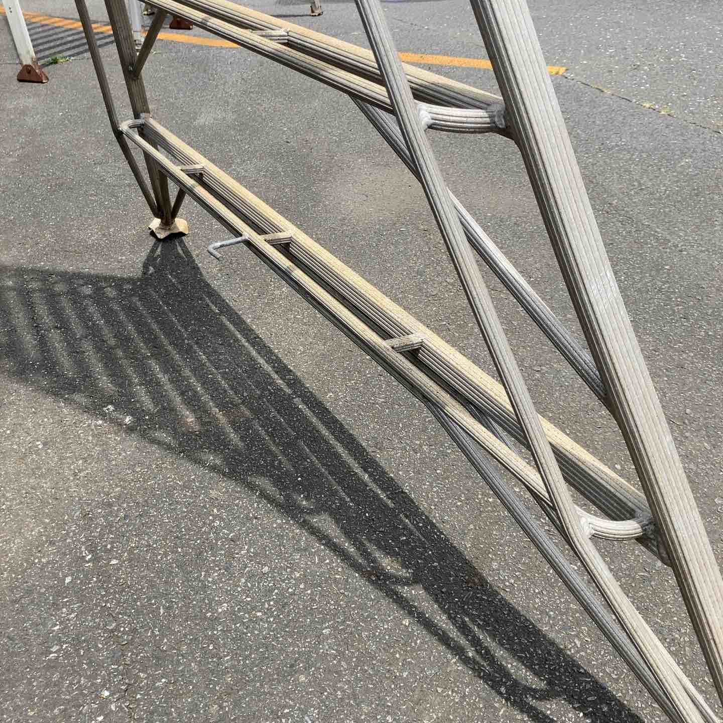 中古品／店頭受取り限定】園芸用 アルミ三脚 脚立 12尺【東大和